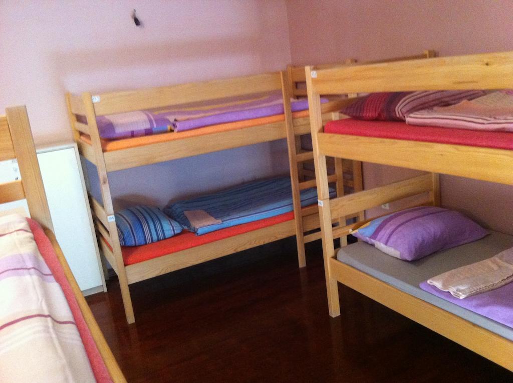 The Wallaby House Hostel Zagreb Ruang foto