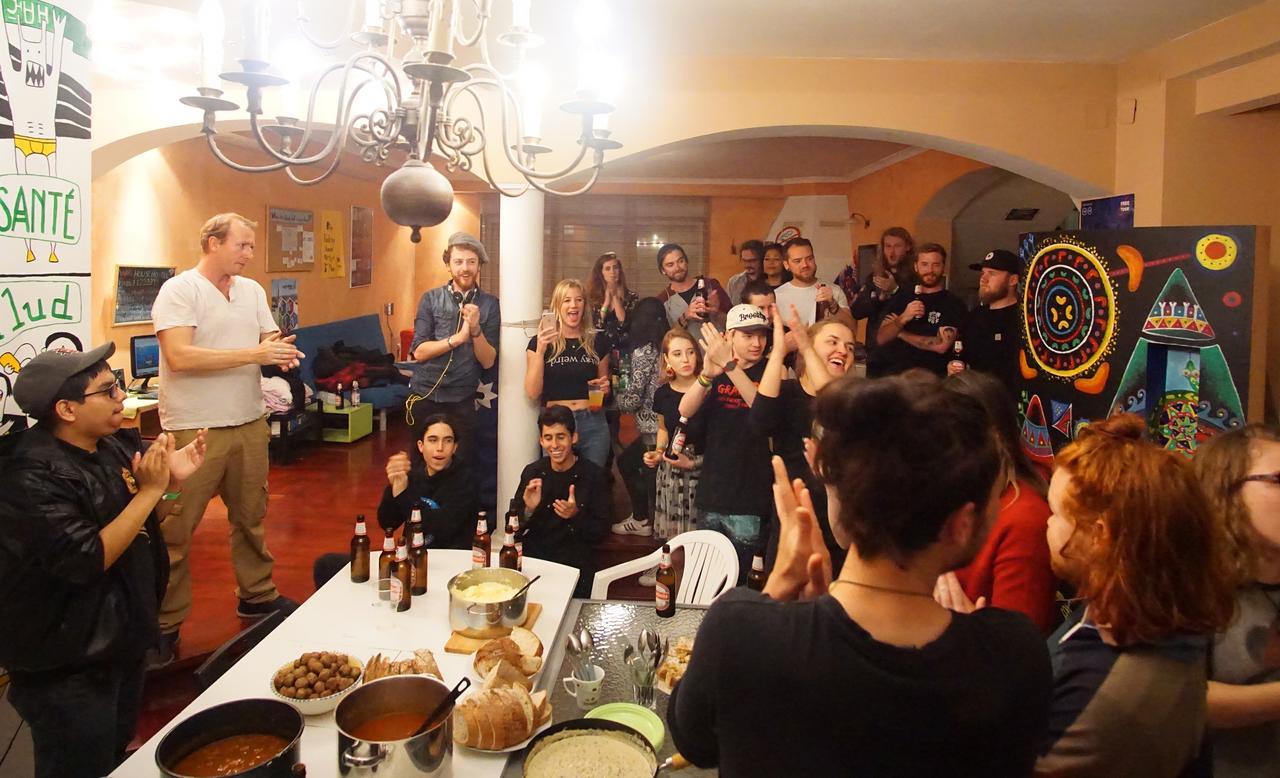 The Wallaby House Hostel Zagreb Bagian luar foto